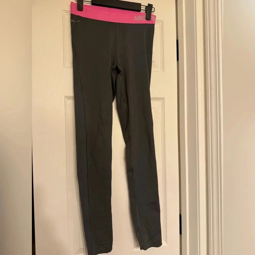 Nike Pro Womens Medium Leggings Gray Pink Waist Band
